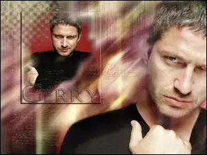 Gerard Butler, czarna koszulka
