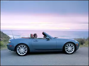 Mazda mx-5, Prawy Profil