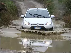 Przeprawa, Fiat Sedici, Offroad