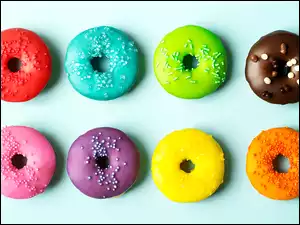 Pączki w kolorowej polewie