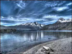Lasy, Hdr, Góry, Jezioro
