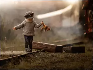 Dziewczynka, Czapka, Pociąg, Dziecko, Tory, Walizka, Pluszak