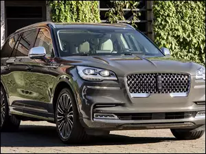 Lincoln Aviator Black Label