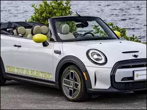 Mini Cooper S E Convertible