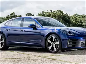Przód, Porsche Panamera, Bok