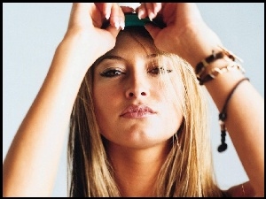 usta, Holly Valance