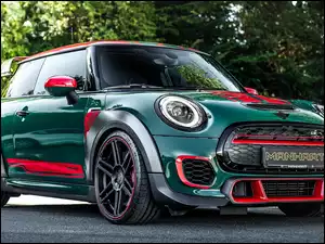 MINI John Cooper Manhart GP3 F350 przód i bok
