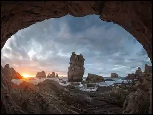 Skały, Hiszpania, Costa Quebrada, Jaskinia, Kantabria, Morze, Zachód słońca, Urros de Liencres