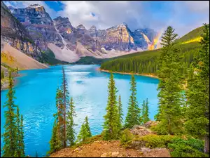 Tęcza, Alberta, Drzewa, Jezioro, Moraine Lake, Park Narodowy Banff, Góry, Kanada, Canadian Rockies