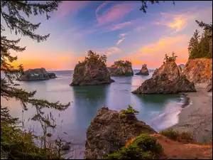 Stany Zjednoczone, Park stanowy, Samuel H Boardman State Scenic Corridor, Zachód słońca, Skały, Morze, Drzewa, Brzeg, Niebo, Oregon
