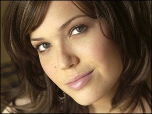 Usta, Mandy Moore, Różowe