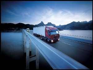 Iveco, Most