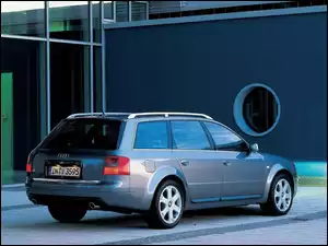 Audi A4, B6