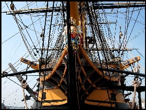 Dziób, HMS Victory, Galion