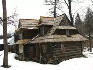 Drewniany, Domek