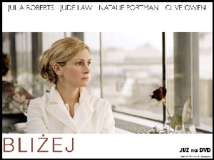 Closer, okno, Julia Roberts, róża