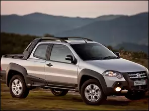 Halogeny, Srebrny, Fiat Strada