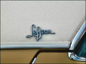 Emblemat, Le Baron