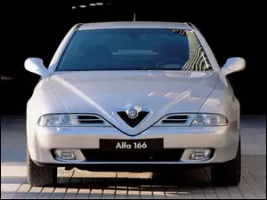 Alfa Romeo 166