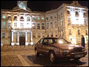 Chrysler Saratoga