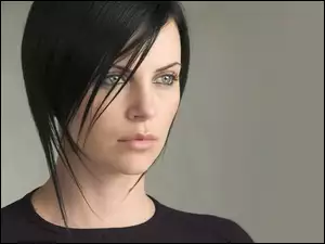 pasma, Charlize Theron, ciemne