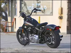 Czarny, Harley Davidson Softail Cross Bones