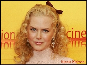 Twarz Nicole Kidman, Kokardka