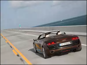 Tył, Audi R8 Spyder, Układ, Wydechowy