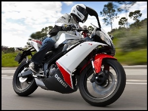 Testowa, Derbi GPR 125 4T 4V, Jazda