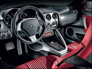 Alfa Romeo 8C Competizione, Wnętrze