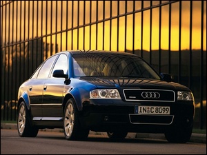 Granatowe, Audi A6