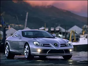 Mercedes SLR