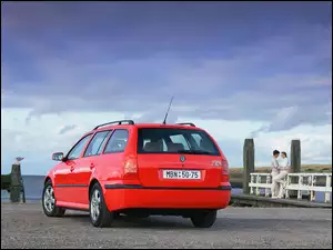 Kombi, Czerwona, Skoda Octavia