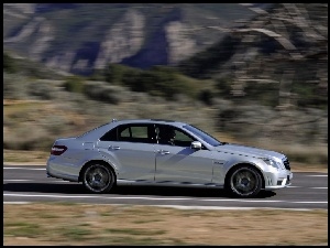 Mercedes Benz, W212