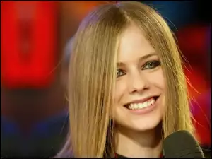 Avril Lavigne, Buzia