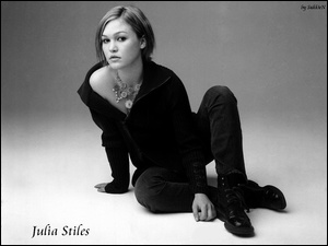 Julia Stiles