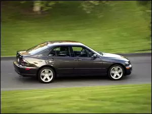 Lexus Seria LS