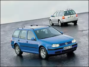 Srebrny, Dwa Golfy 4, Niebieski