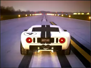 Ford GT, Pas Startowy