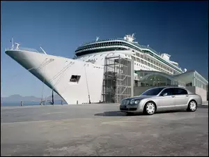 Prom, Bentley Continental Flying Spur, Luksusowy