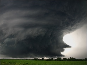 Chmury, Tornado, Czarne