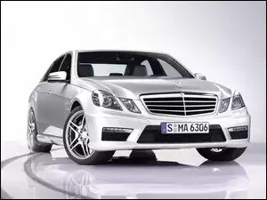 Gwiazda, Mercedes Benz, E63