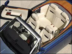 Rolls-Royce Phantom Drophead Coupe, Wnętrze