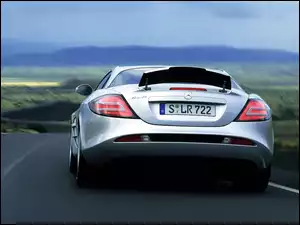 Spojler, Mercedes SLR, Wysuwany