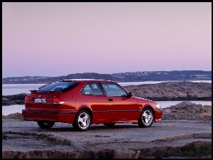 Czerwony Saab 93