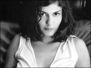 Audrey Tautou, biały top