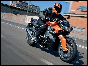 Motocyklista, BMW K1300R, Miasto