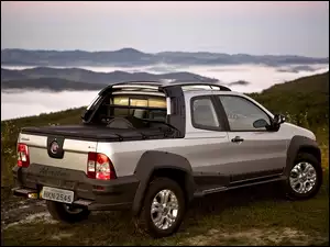 Fiat Strada, Adventure