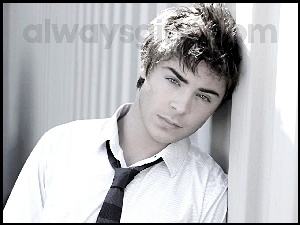Zac Efron, Krawat, Biała, Koszula