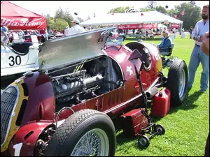 Alfa Romeo, maska, silnik, koło